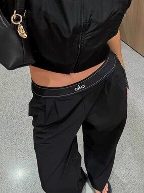 🚂ALO Yoga Suit Up Trouser Black (Regular) 🐱‍👓NWT 30-inch inner seam